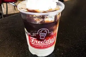 Photo showing Freddy’s Frozen Custard & Steakburgers