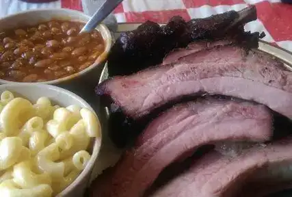 Photo showing Smokin’ Joe’s Ribhouse