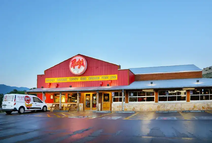 Photo showing Rudy’s “country Store” And Bar-b-q