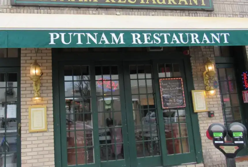 Photo showing Putnam Restaurant