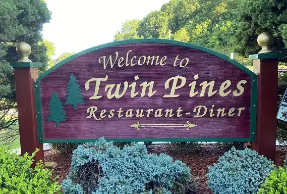 Photo showing Twin Pines Diner Restaurant
