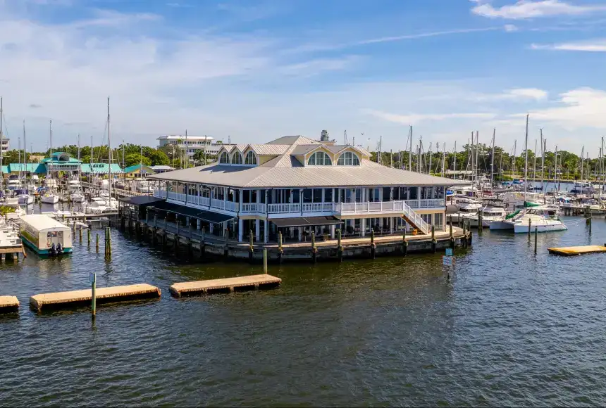Photo showing Riverhouse Waterfront Restaurant