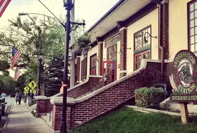 Photo showing Flossmoor Station Restaurant & Brewery