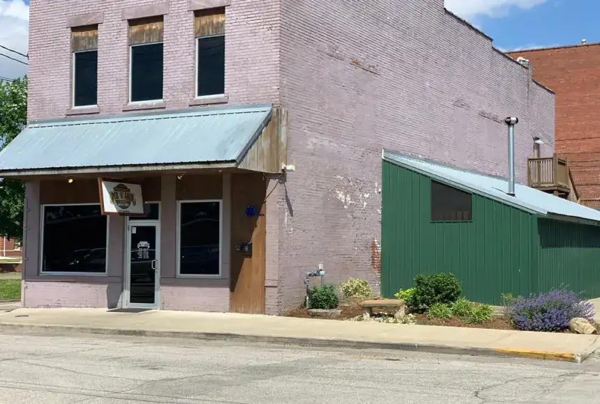 Photo showing Vincennes Pub ‘n’ Grub