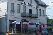 Photo showing Hilltop Inn