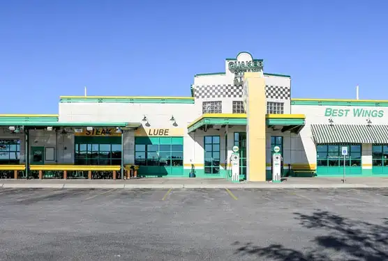 Photo showing Quaker Steak & Lube