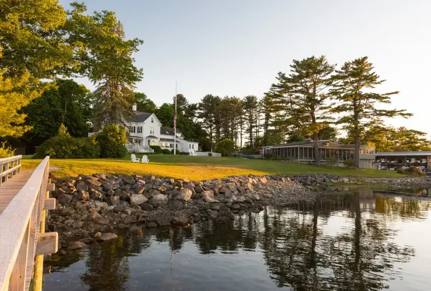 Photo showing Dockside Restaurant On York Harbor