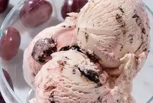 Photo showing Moonrenko's Ice Cream