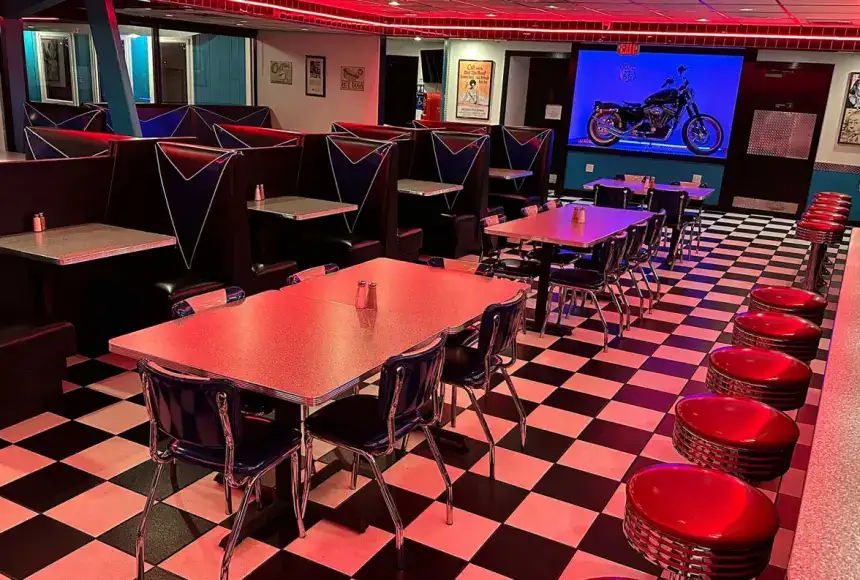 Photo showing Misty Moonlight Diner