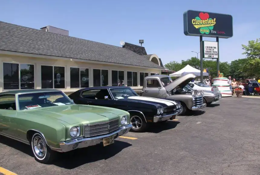 Photo showing Cloverleaf Bar & Restaurant