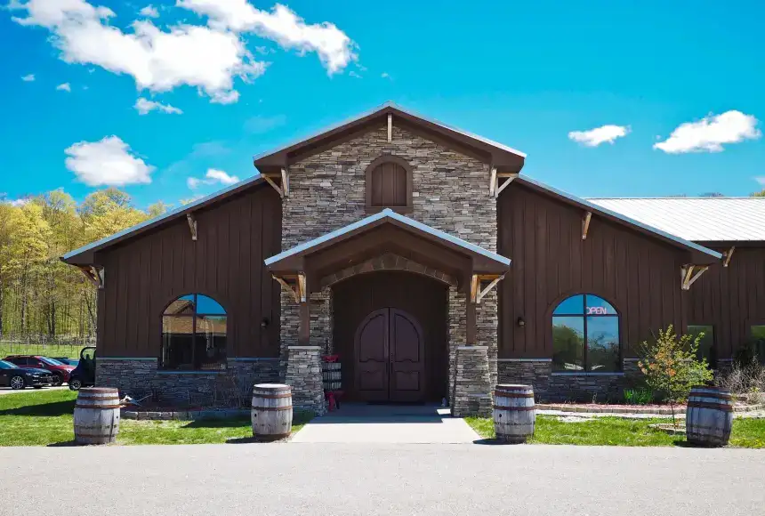 Photo showing Mackinaw Trail Winery