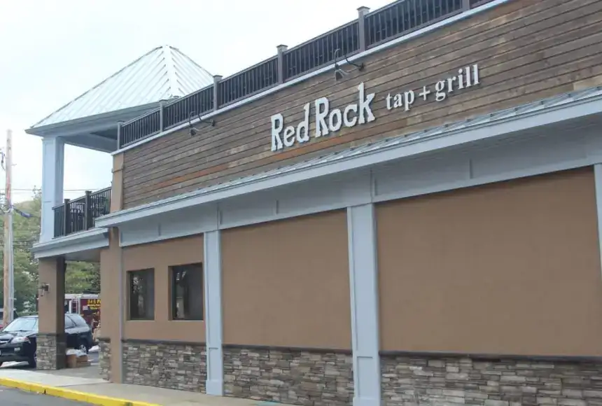 Photo showing Red Rock Tap And Grill