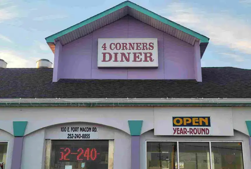 Photo showing 4 Corners Diner