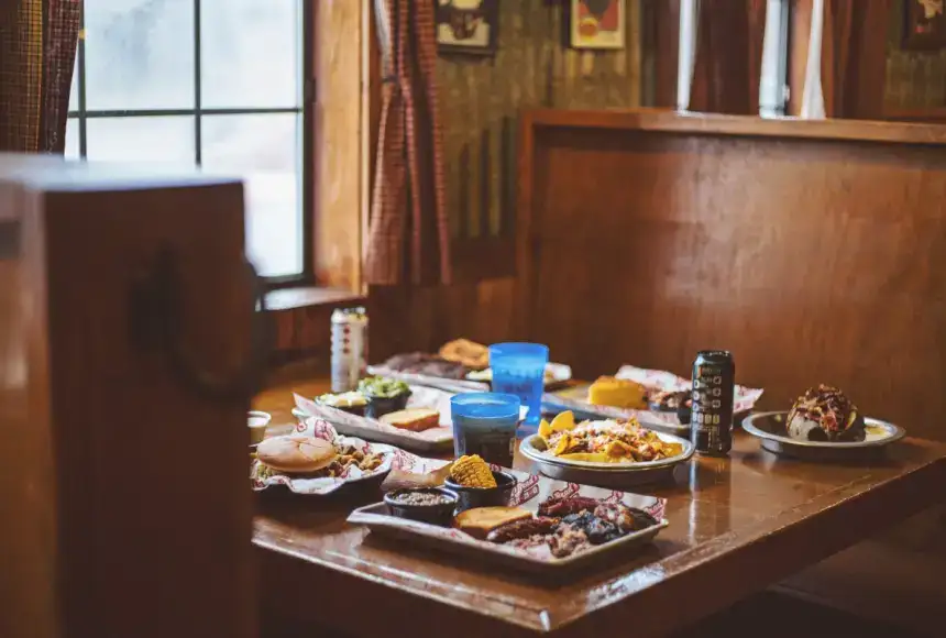 Photo showing Bad Brad's Bar-b-que Of Yukon