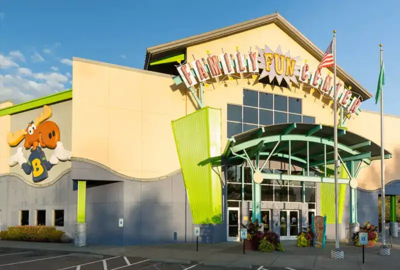 Photo showing Family Fun Center & Bullwinkle’s Restaurant