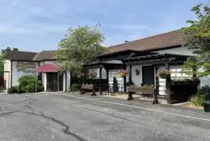Hennigan’s Restaurant And Bar
