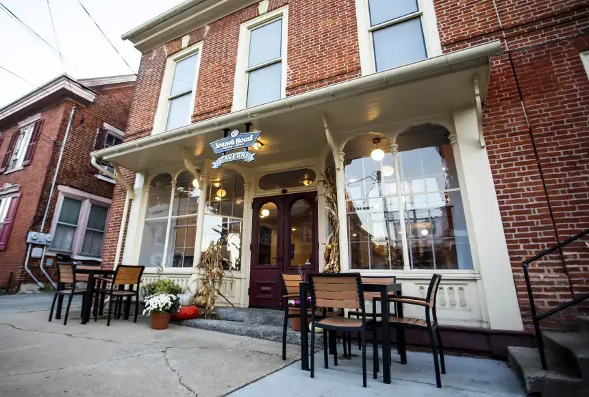 Photo showing Tavern By Spring House Brewing