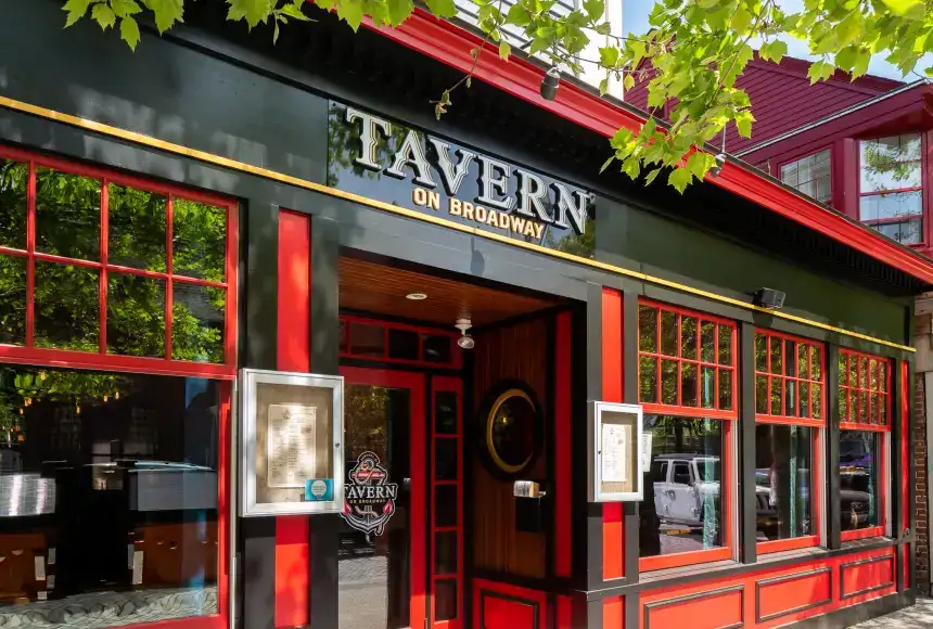 Photo showing Tavern On Broadway