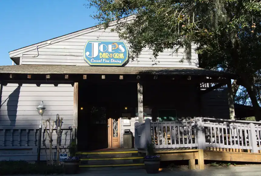 Photo showing Joe's Bar & Grill