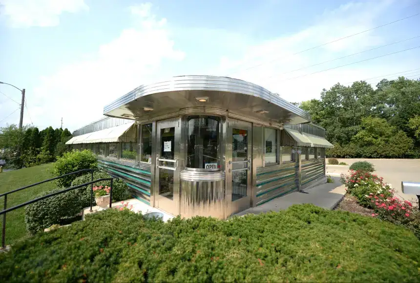 Photo showing Joni's Diner